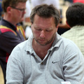 Jim Høylan i dyp konsentrasjon for laget Høyland